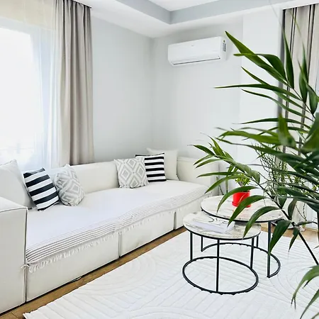 Merkezde 2 Odali Minimalist Ev Apartment *
